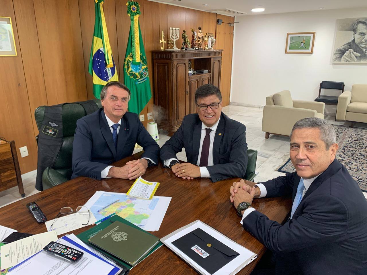Impasse entre Bolsonaro e Zema dá fôlego à pré-candidatura de Viana
