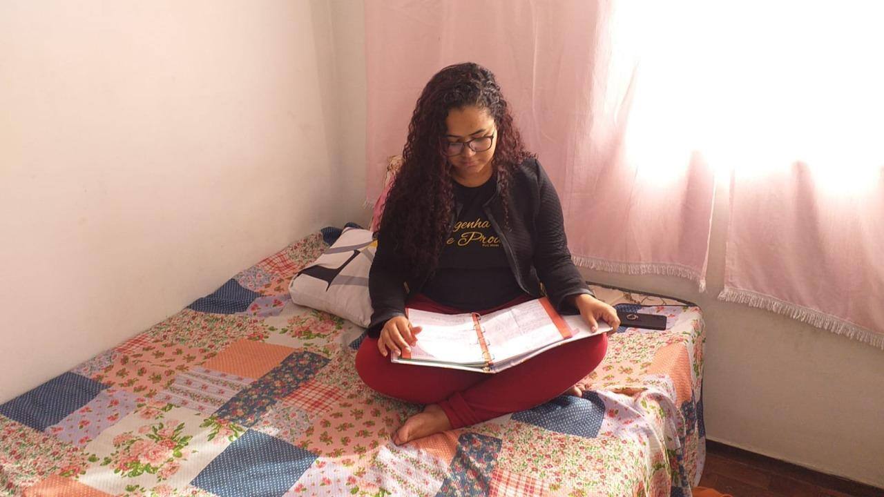 Sthephanye morou em uma despensa na região Centro-Sul de BH, mas decidiu se mudar para a região Noroeste para ter mais qualidade de vida