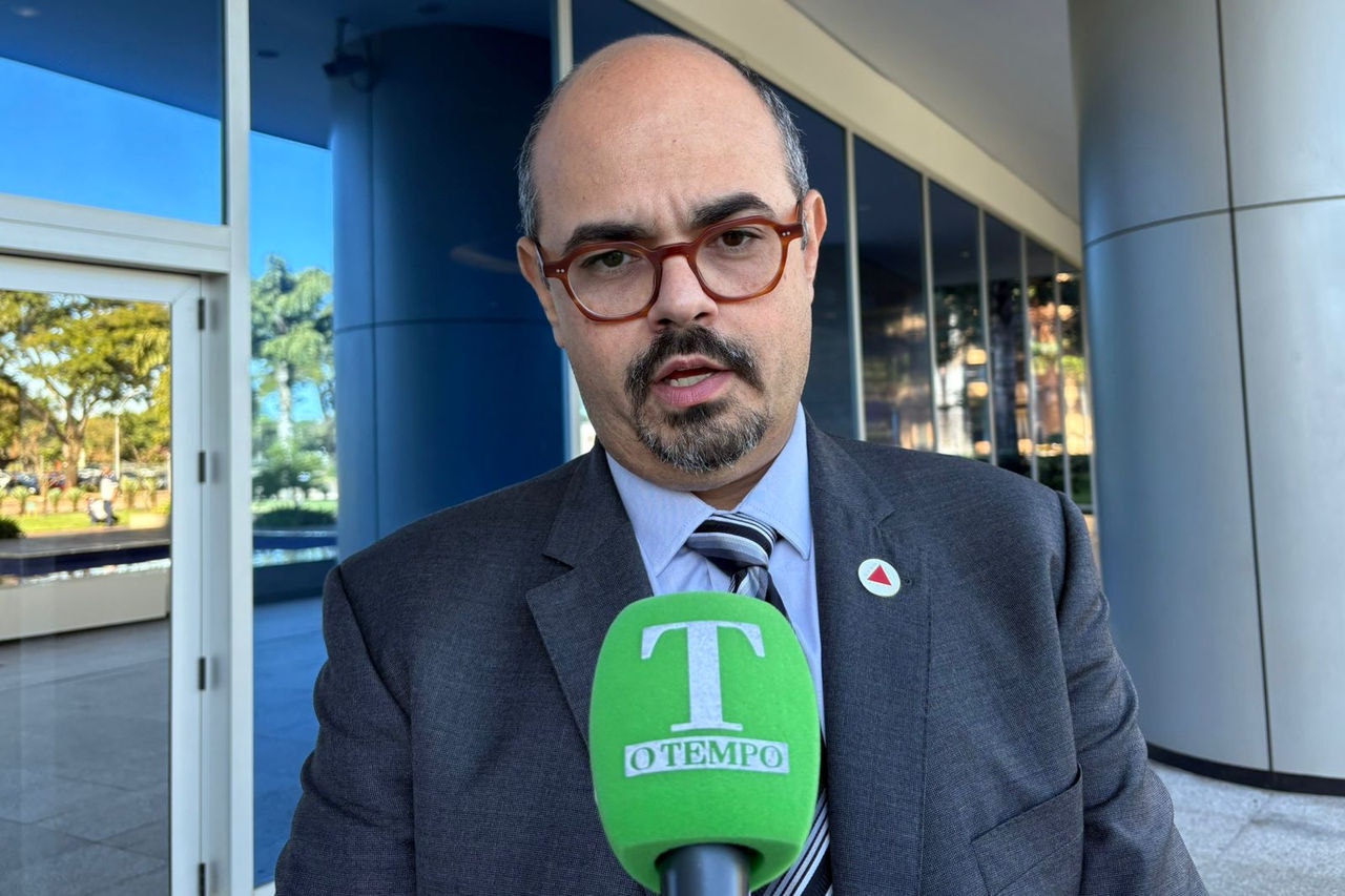 Governador em exercício, Mateus Simões (Novo), oferece ajuda de mineiros ao Rio Grande do Sul