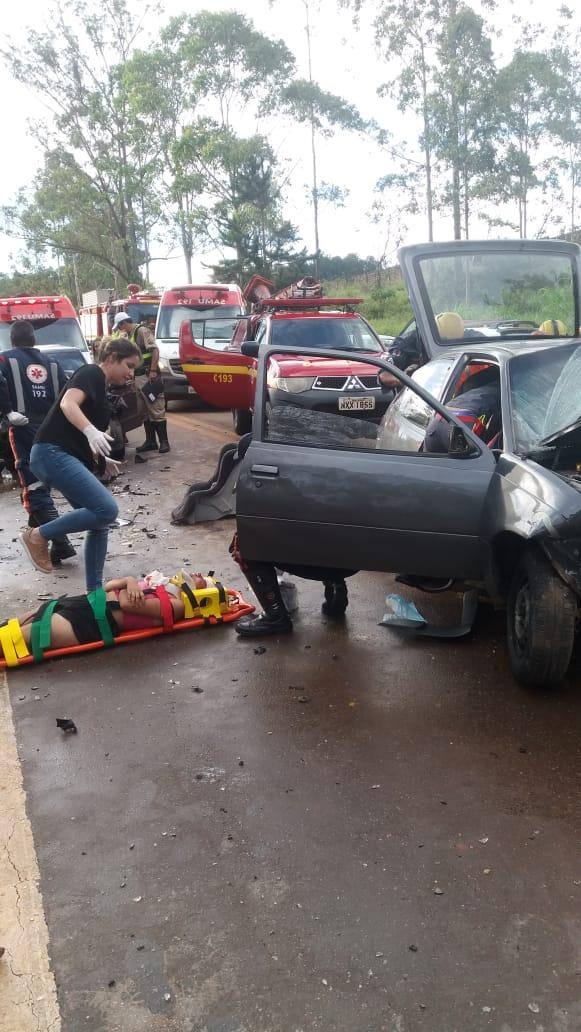 Helicóptero Arcanjo, do Corpo de Bombeiros, precisou ser acionado em Nova Lima