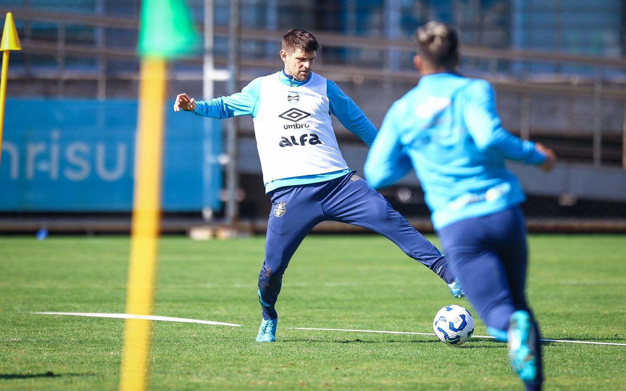 Kannemann em treinamento no CT Luiz Carvalho. (Foto: Lucas Uebel/Grêmio FBPA)