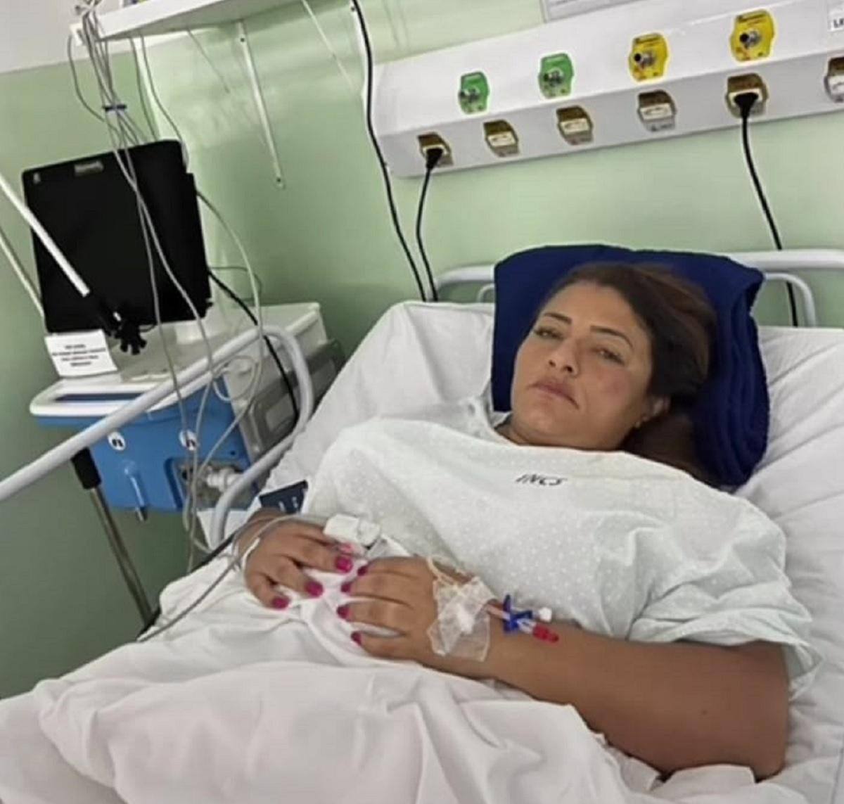 Ely Santos, candidata a deputada federal, ficou ferida em desabamento em Itapecerica da Serra