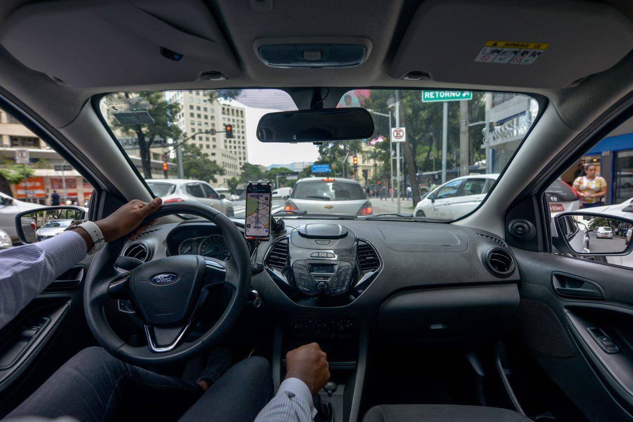 Mais da metade dos carros novos licenciados no Brasil vão para o setor de aluguel de veículos