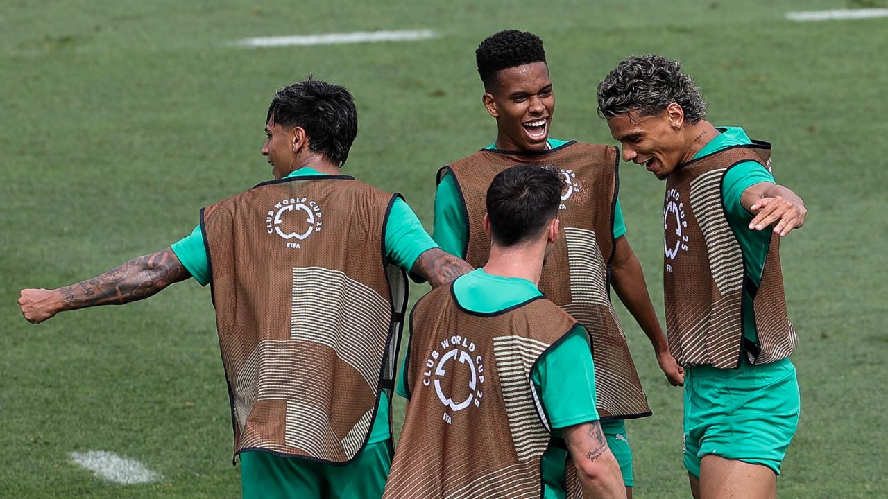 Equipe do Palmeiras treinou neste sábado (14 de junho) na Universidade da Carolina do Norte