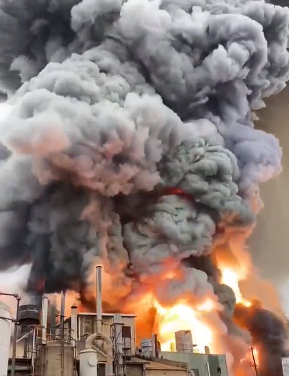 explosão em fábrica illinois