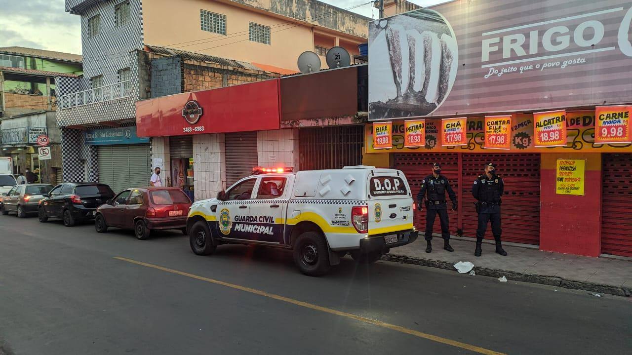 Durante operação, Guarda Civil aplica duas multas por falta de máscara em BH