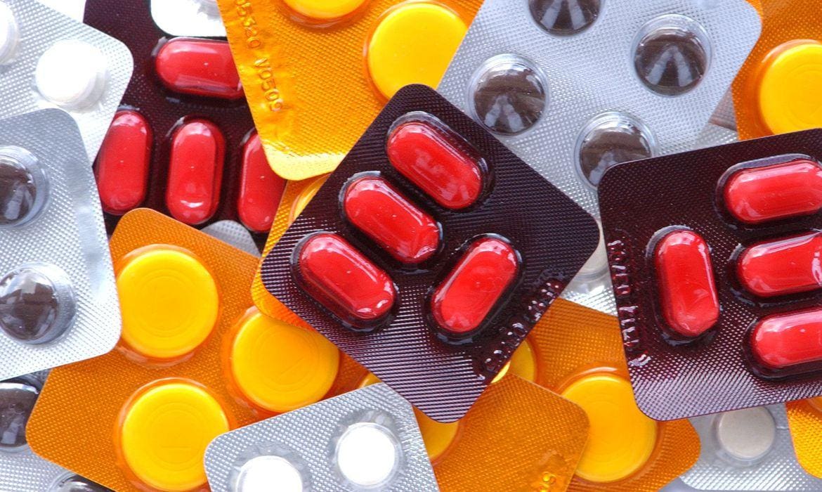 Estudo que cita cloroquina como tratamento eficaz contra a Covid é desacreditado quatro anos após publicação