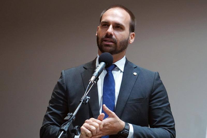 O deputado federal Eduardo Bolsonaro (PSL-SP) fez postagens atacando adversários de Russomanno na corrida pela Prefeitura de São Paulo