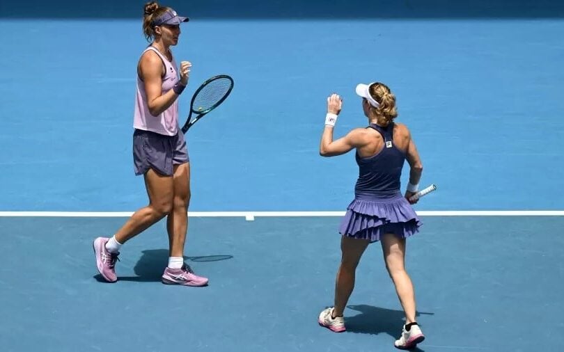 Bia Haddad e Siegemund estão entre as oito melhores duplas da temporada (Foto: Hannah Peters/AFP)