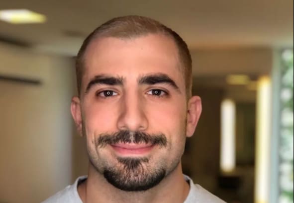 Kaysar Dadour revela coleção de vibradores