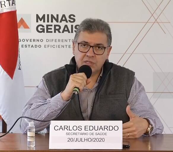 Secretário Carlos Eduardo Amaral ressaltou a importância da manutenção de cuidados para a prevenção da Covid-19