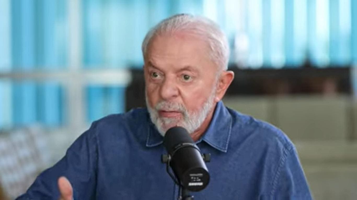 Presidente Lula durante entrevista