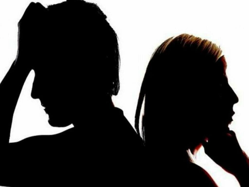 Famosa cantora anuncia separação do marido pela segunda vez e expõe motivo