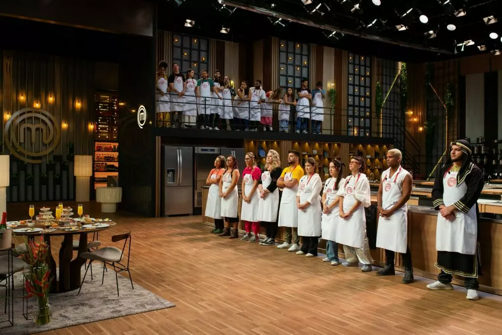 Em destaque, os 10 participantes eliminados inicialmente da 11ª temporada do MasterChef Brasil
