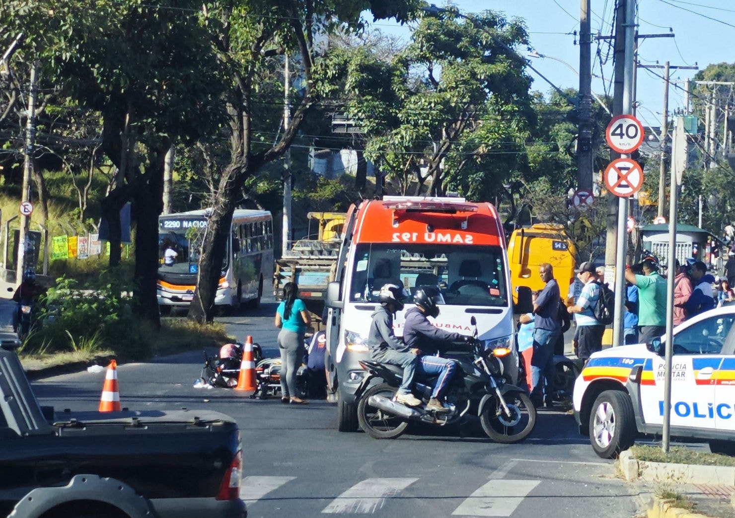 Acidente fechou parcialmente a movimentada avenida de BH