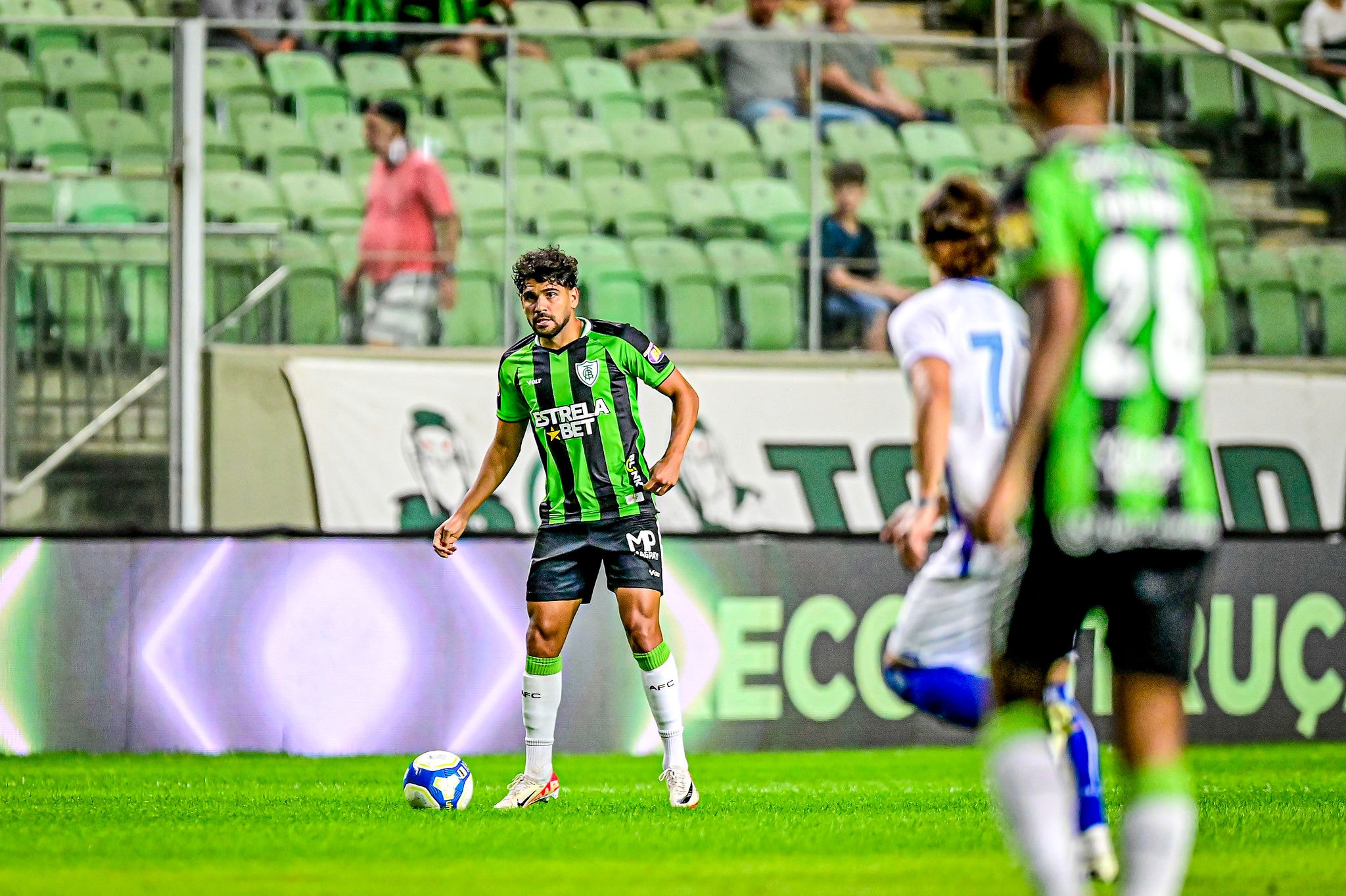 Daniel Borges sofreu a lesão no jogo entre América e Avaí, nessa terça (25), pela Série B