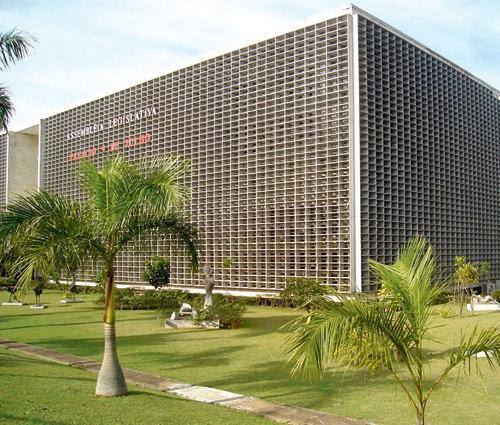 Alesp Há casos de salários superiores aos de deputados estaduais