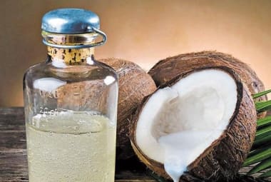 Epidemiologista Karin Michel, da Universidade Harvard, comparou óleo de coco a “puro veneno”