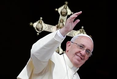 Pontífice disse, no domingo, que iria rezar pela população afetada no RS