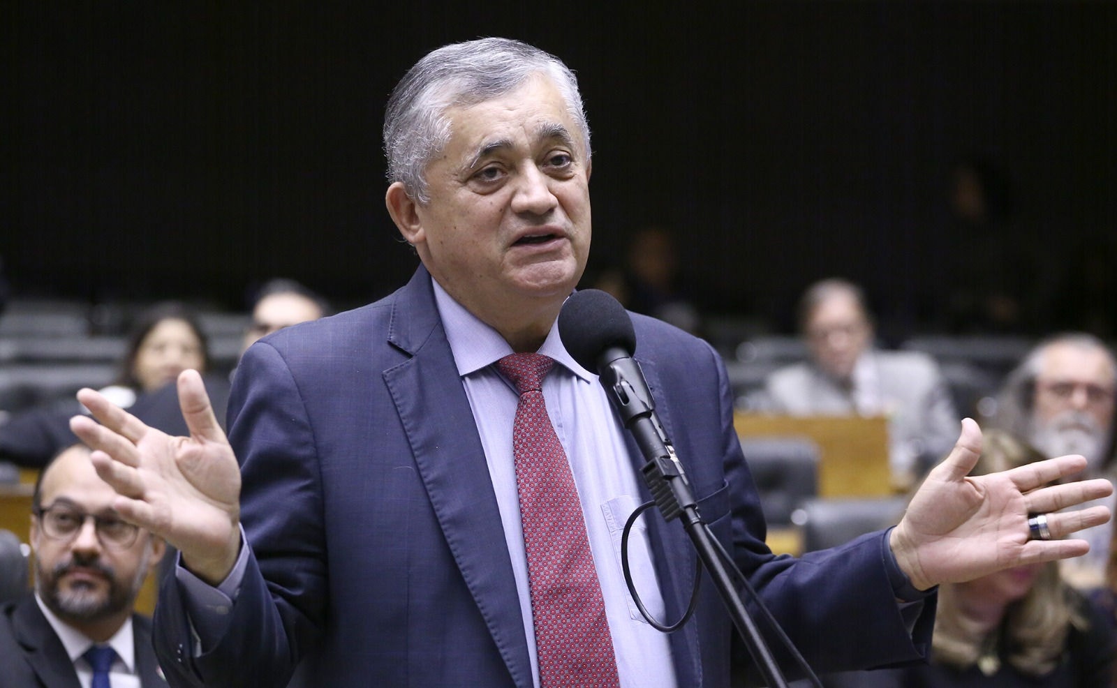 Deputado José Guimarães (PT-CE), líder do governo Lula na Câmara, foi citado na investigação que apura um esquema de desvio de emendas no Ceará