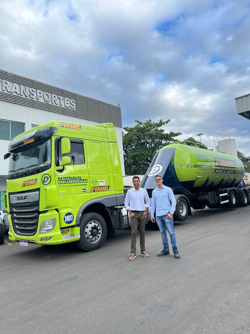 Flávio Morais, CEO da D’Granel,  e Alex Santos, CEO da Moderna Implementos. 