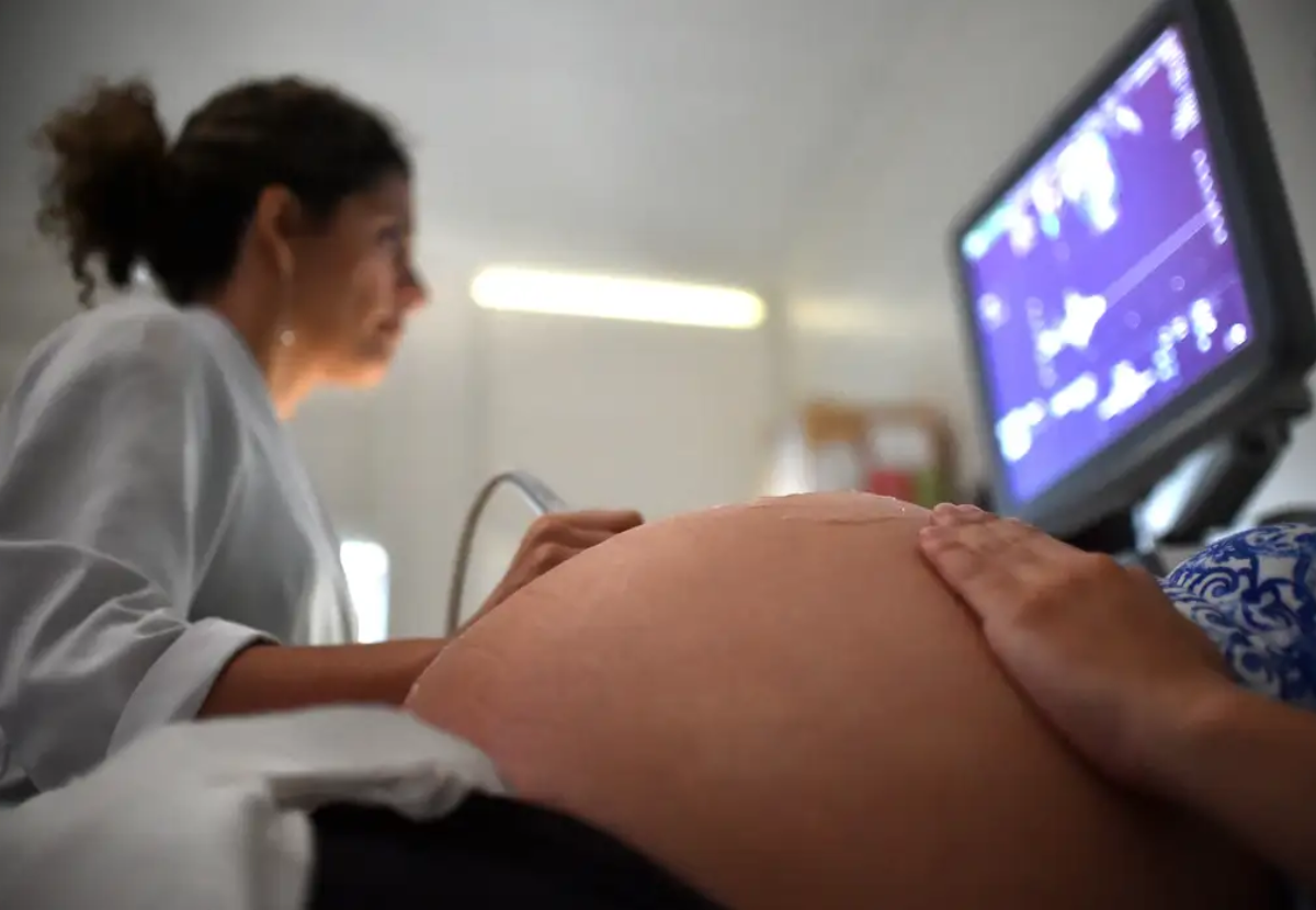 Pré-natal e acompanhamento gestacional precoce são importantes para evitar problemas
