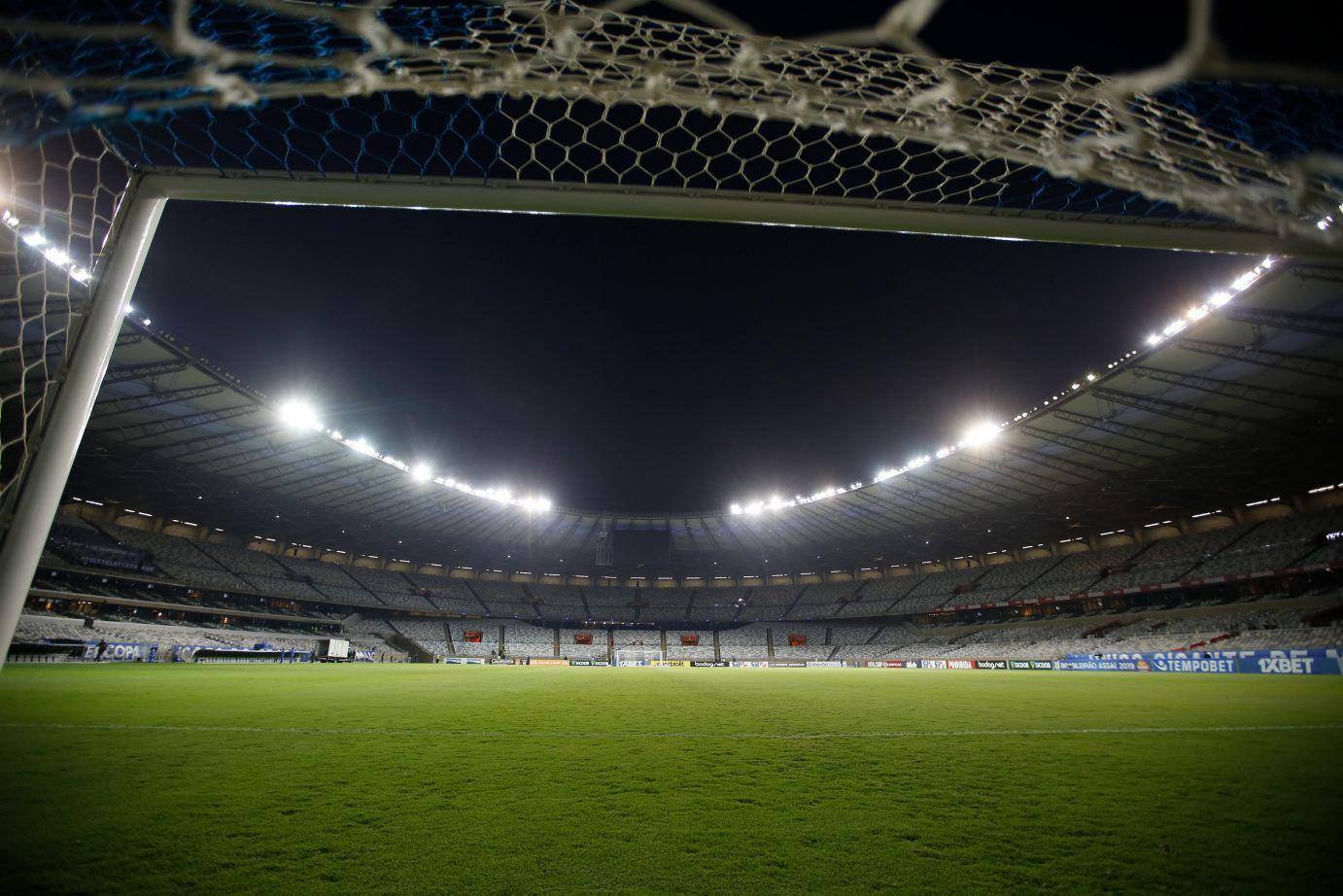 Vista noturna do Mineirão