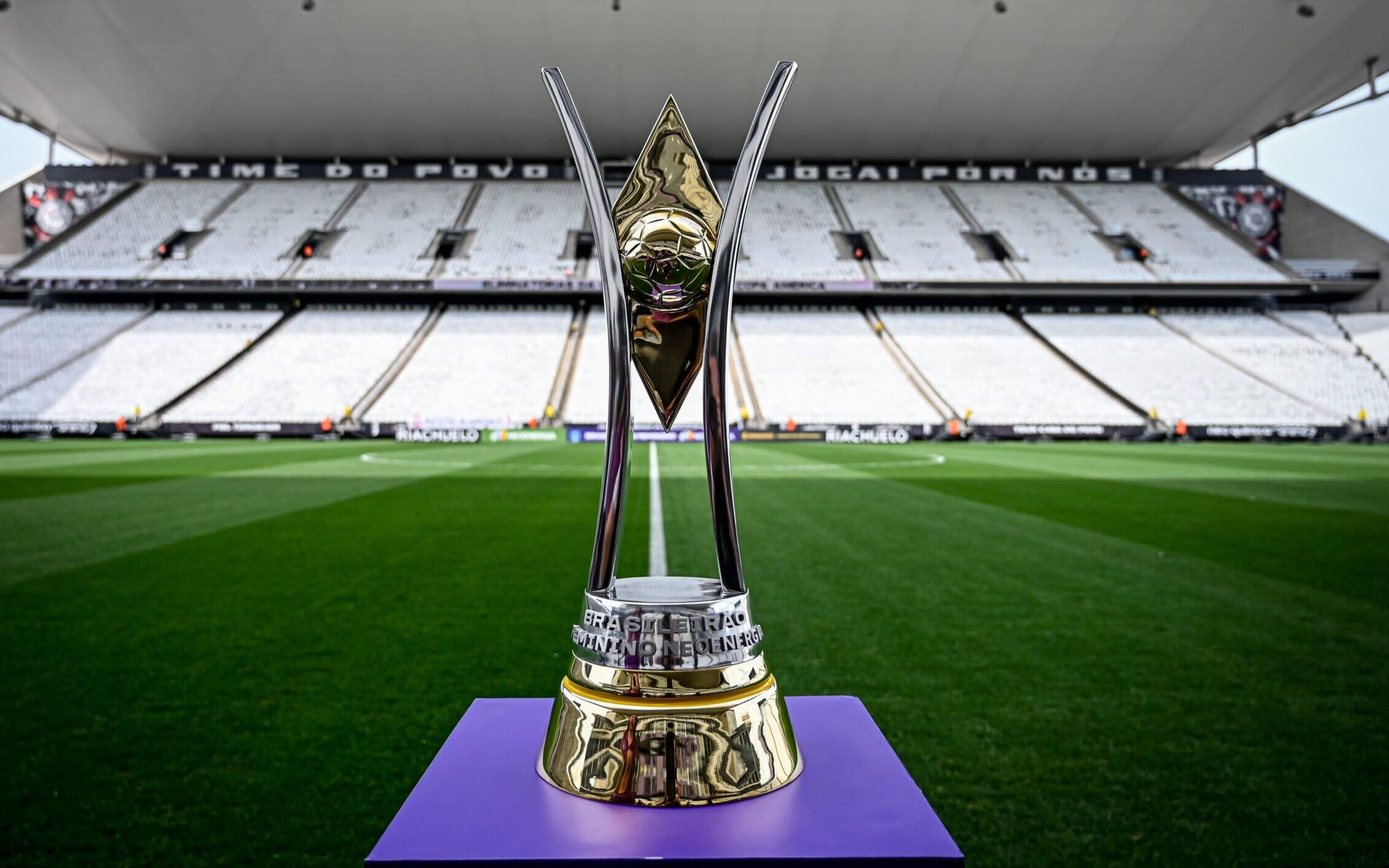 Taça do Brasileirão Feminino na Neo Química Arena. (Foto: CBF/Divulgação)