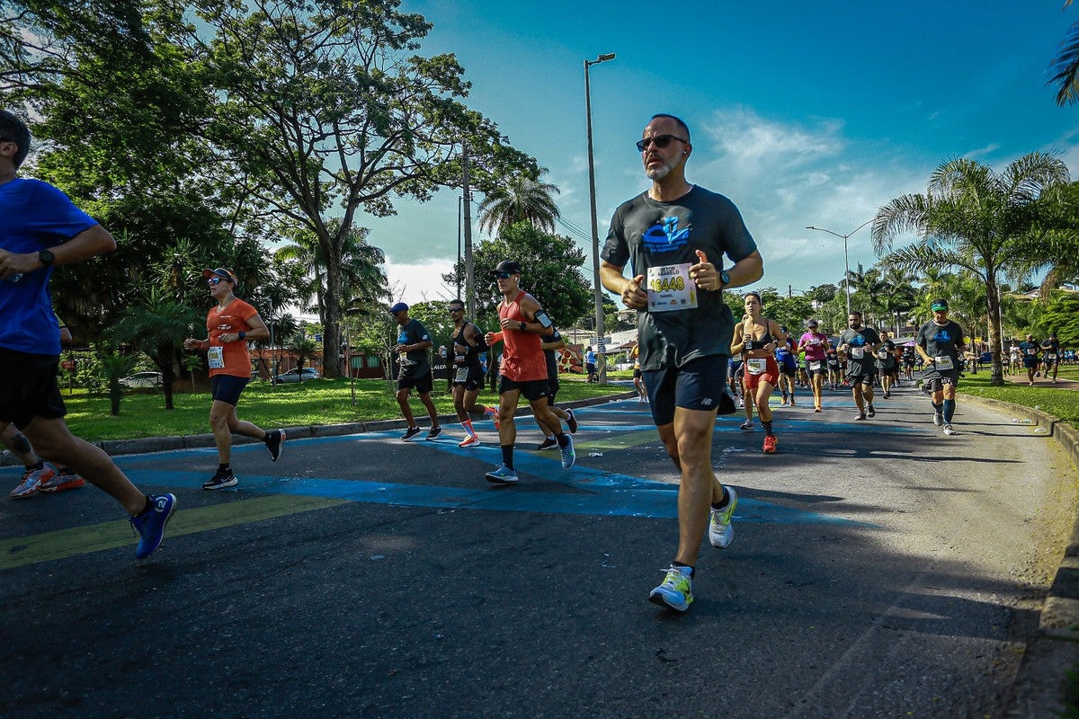 Fim de semana esportivo movimenta BH com maratonas e corrida kids