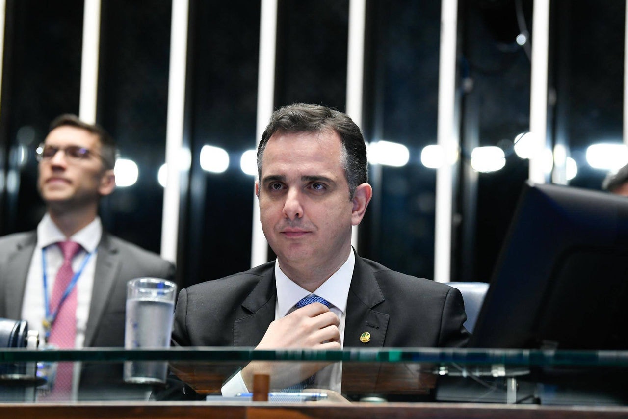 O presidente do Senado Federal, Rodrigo Pacheco (PSD-MG), conduz sessão na Casa Legislativa