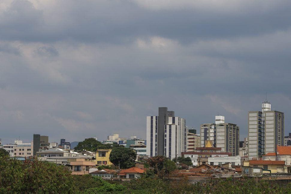 BELO HORIZONTE, MG, 20.10.2019 - CIDADES - CLIMA - Ceu nublado em BH . ( Foto : Flavio Tavares / O Tempo )