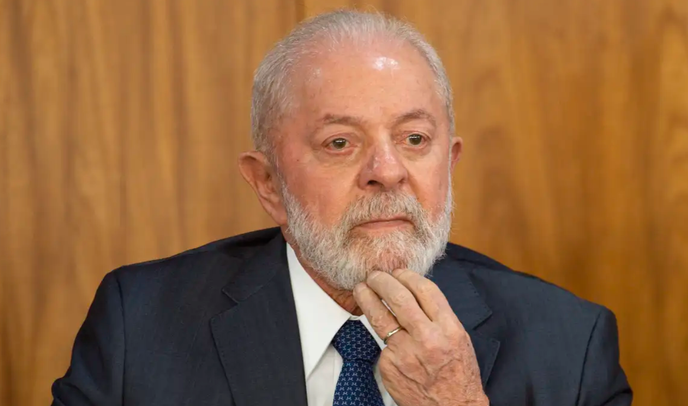 O presidente Luiz Inácio Lula da Silva (PT) participou nesta segunda-feira (17) de  assinatura de contrato para destinação de recursos ao Plano Amazônia