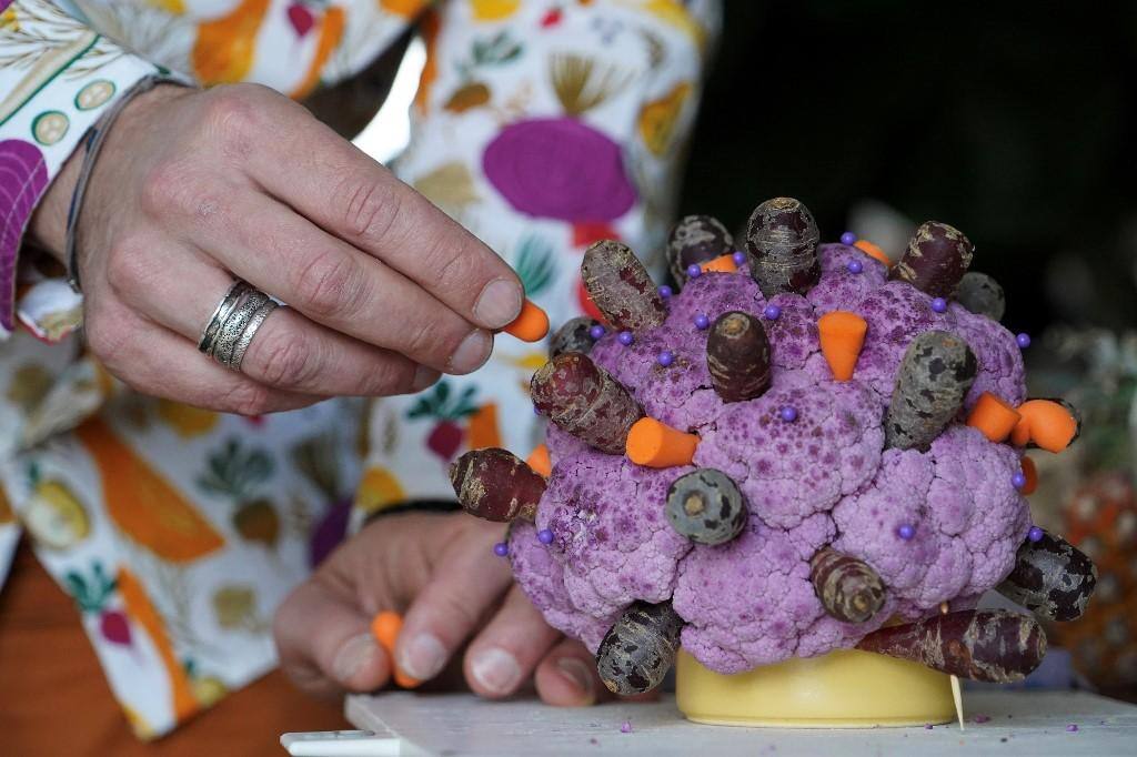 BRITAIN-HEALTH-VIRUS-ART