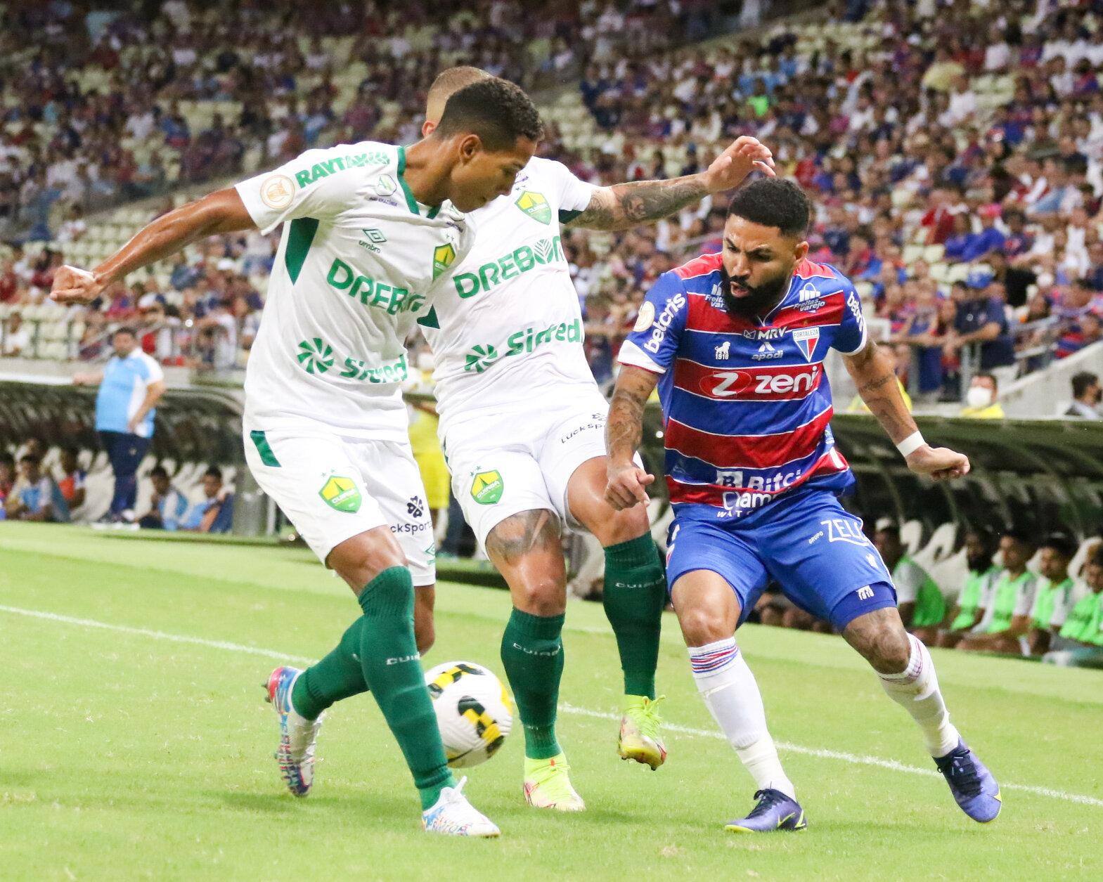 Partida entre Fortaleza e Cuiabá, válida pela 1ª rodada do Campeonato Brasileiro Série A 2022, realizada na Arena Castelão, em Fortaleza, capital cearense, na noite deste domingo.