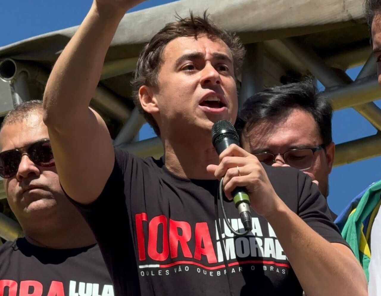 Deputado federal Nikolas Ferreira discursou para manifestantes em Belo Horizonte