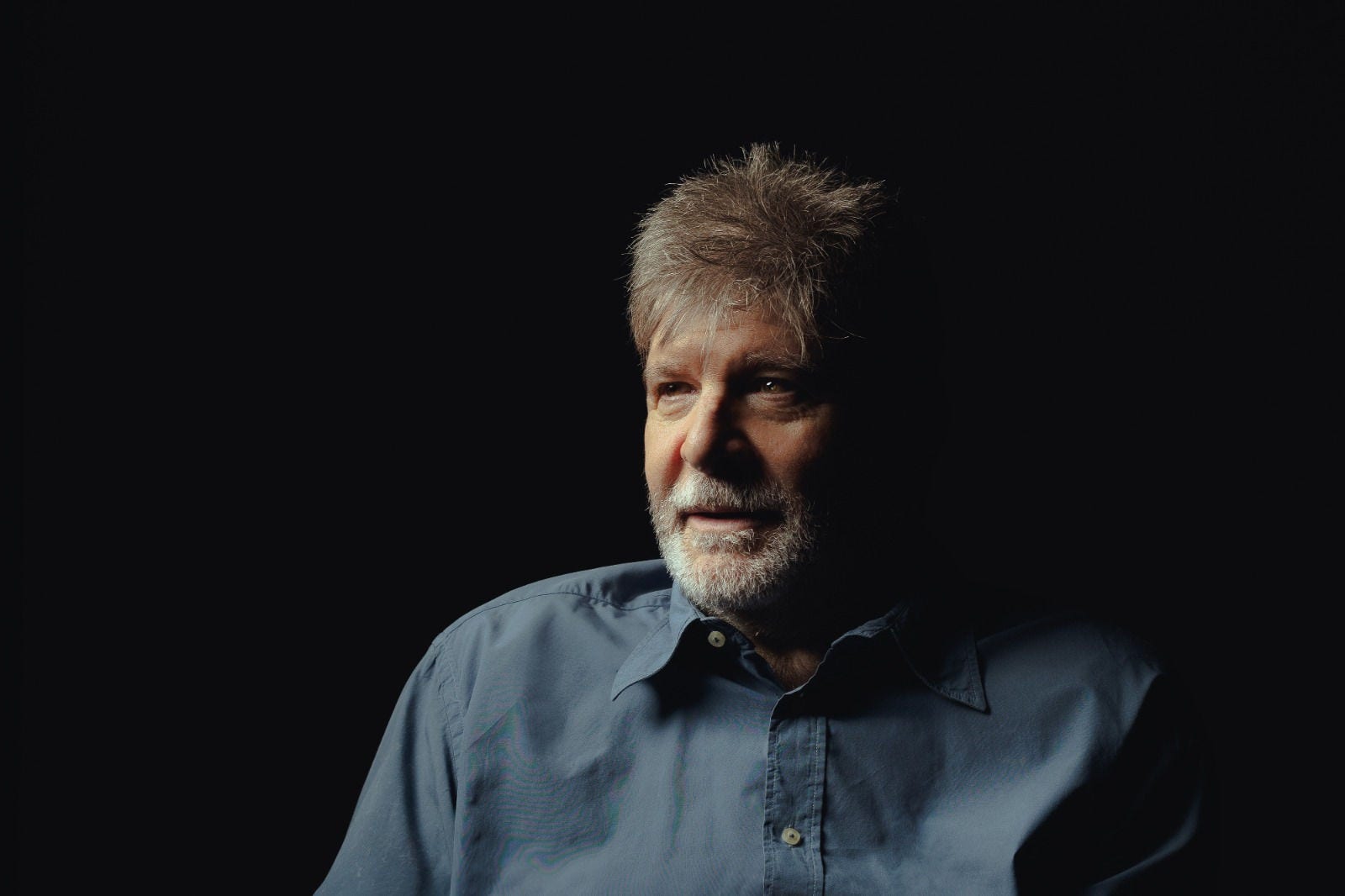 O escritor e dramaturgo Marcelo Rubens Paiva é autor da trilogia autobiográfica 'Feliz Ano Velho, 'Ainda Estou Aqui', que deu origem do filme vencedor do Oscar, e 'O Novo Agora', lançado em abril deste ano