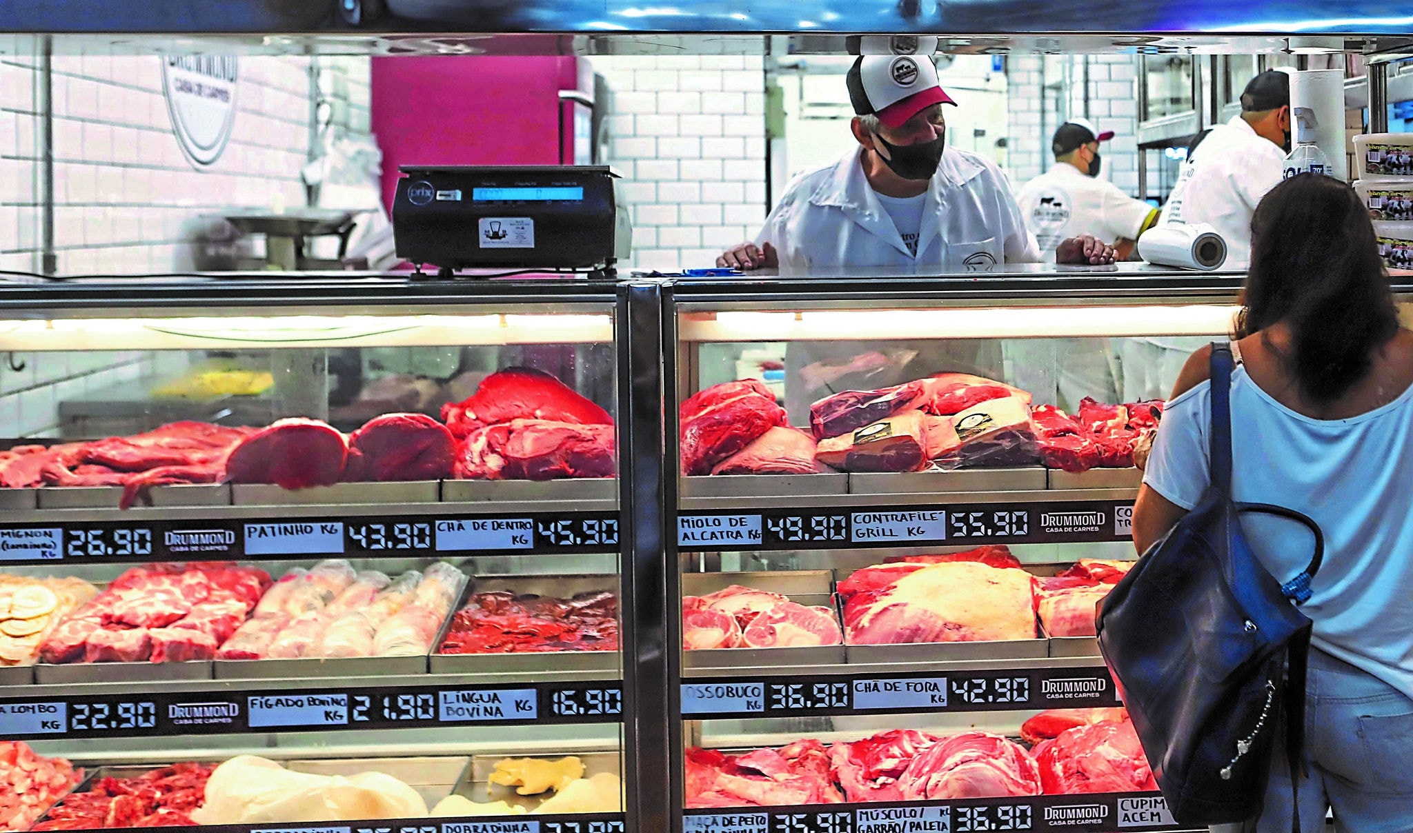 Consumidores reclamam do preço da carne bovina, que já virou "artigo de luxo"