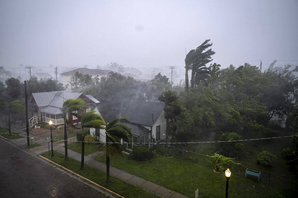 US-WEATHER-HURRICANE-IAN