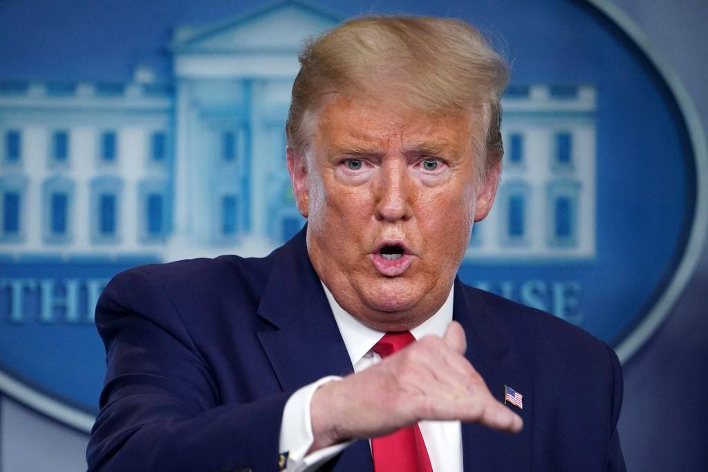 Donald Trump analisa possibilidade de vetar voos do Brasil