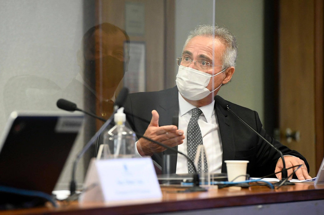 Renan Calheiros ameaça prender em flagrante Fabio Wajngarten caso se prove mentira em depoimento na CPI da Covid