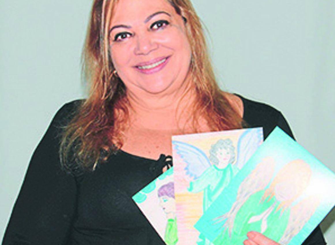 Rosane Barros Vianna Santos lança oráculo sobre os anjos