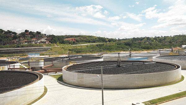 Projeto objetiva ampliar a rede de água em 625 municípios de MG