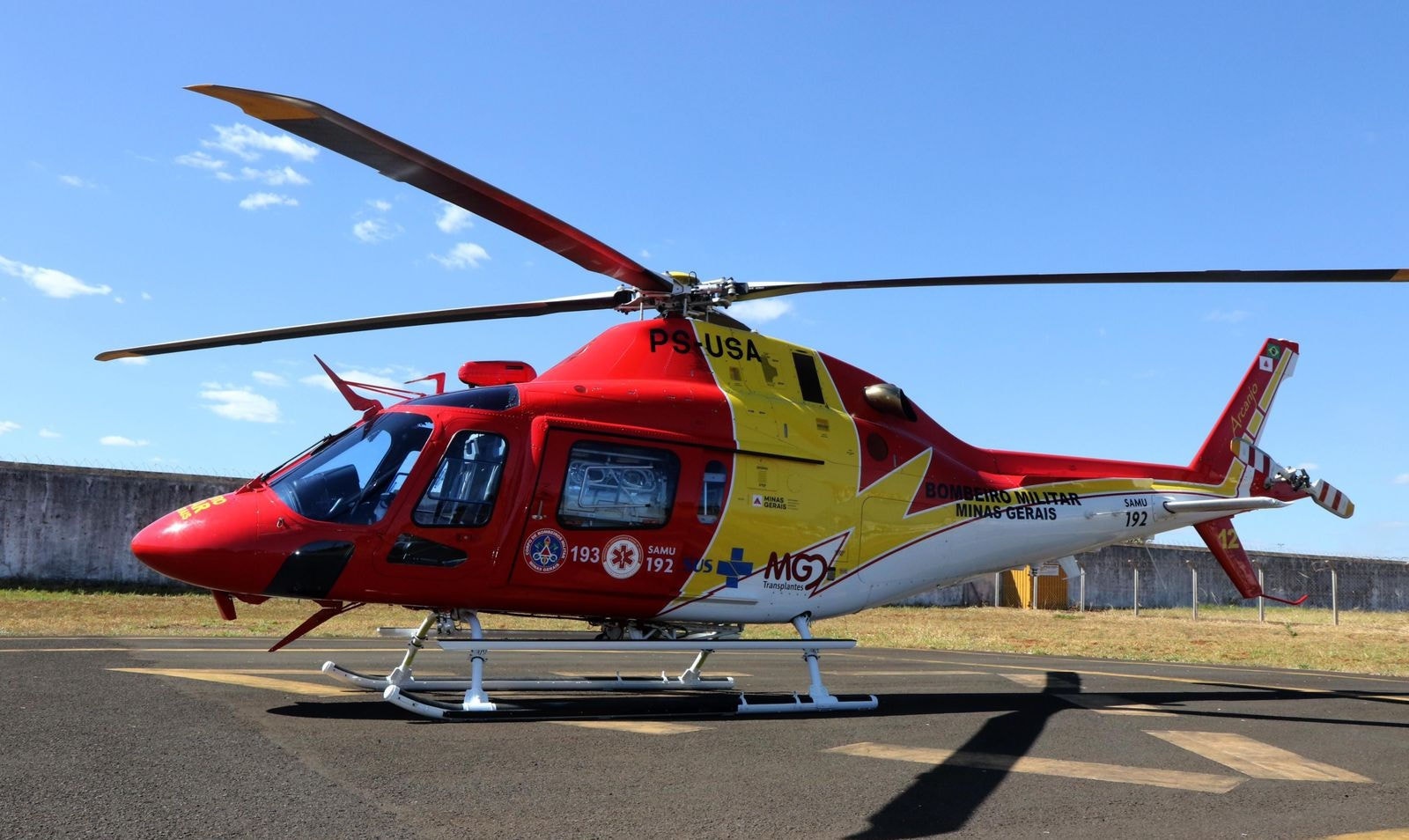 Novo helicoptero foi entregue nesta terça-feira à corporação
