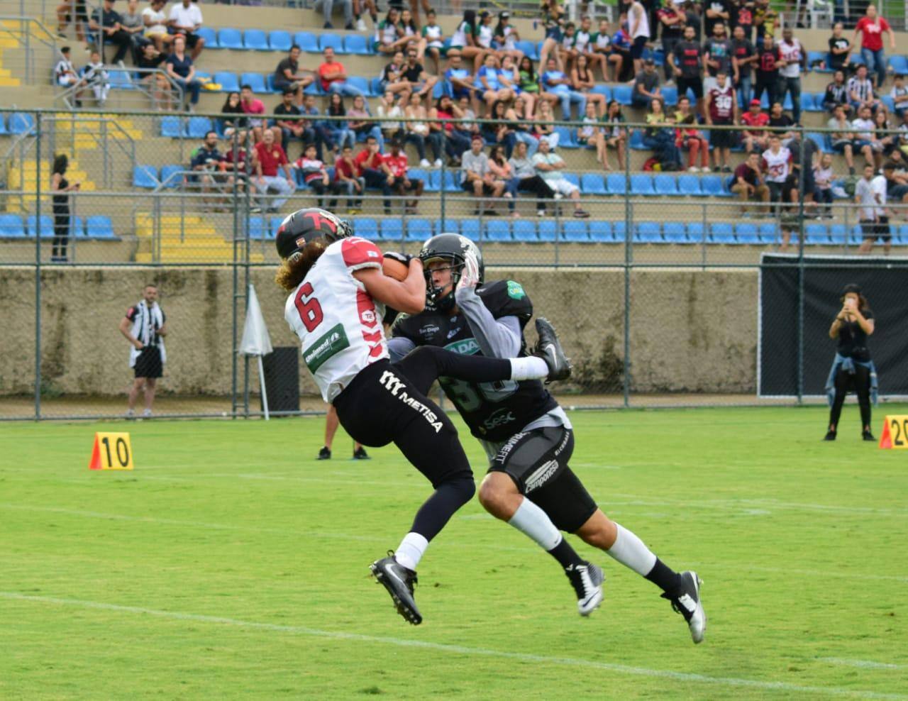 No jogo mais difícil da temporada, Galo FA vence Timbó-Rex por 14 a 10 e está na final do Brasil Futebol Americano