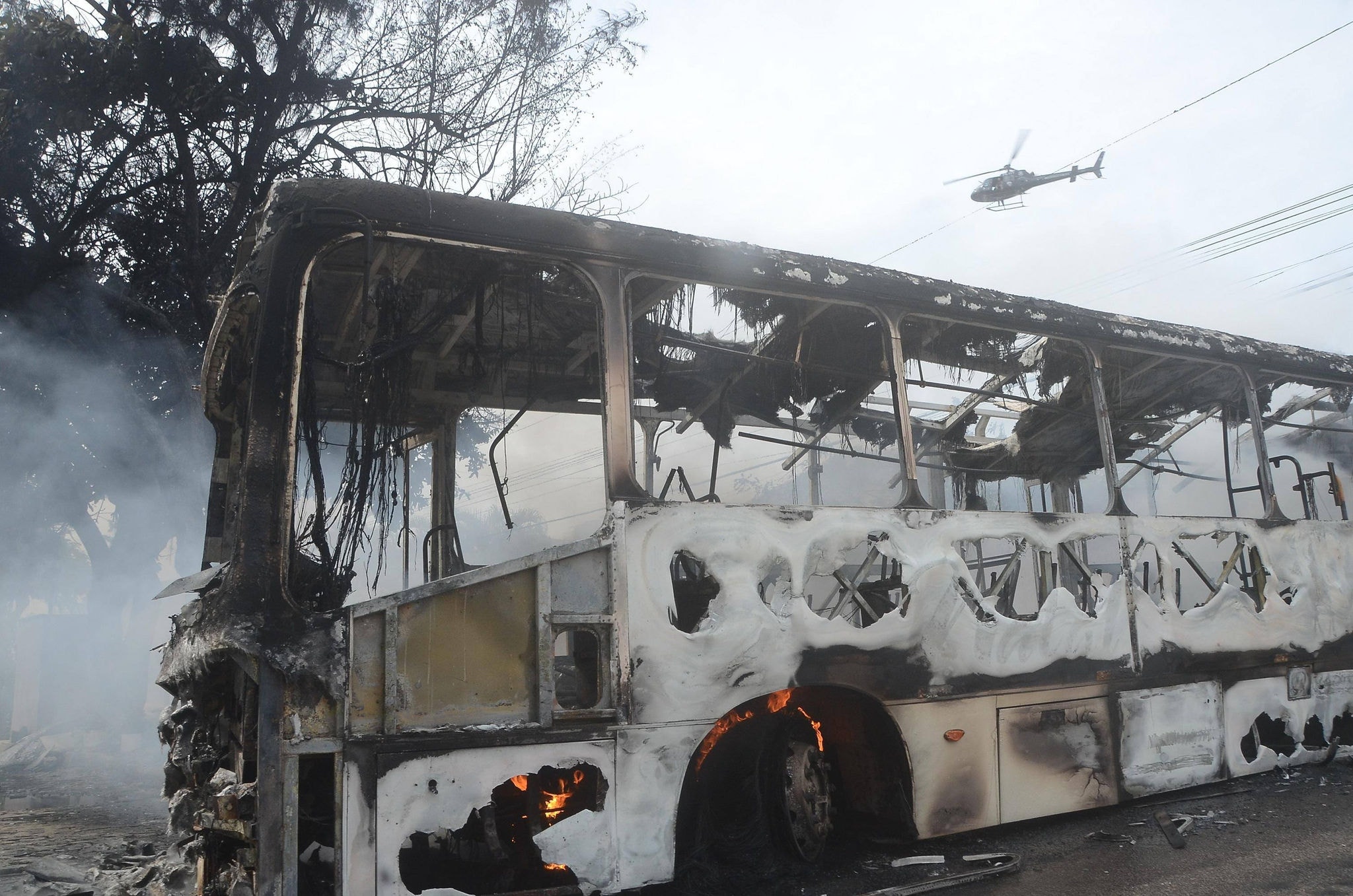 Ônibus foram incendiados durante os ataques criminosos no Rio Grande do Norte