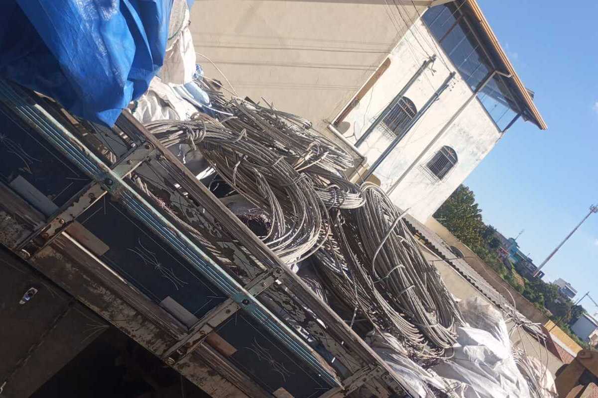 Fios de cobre e alumínio contrabandeados em Ibirité, na Grande BH