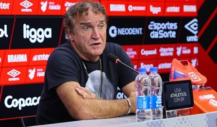 Cuca está desempregado desde a sua saída do Athletico Paranaense