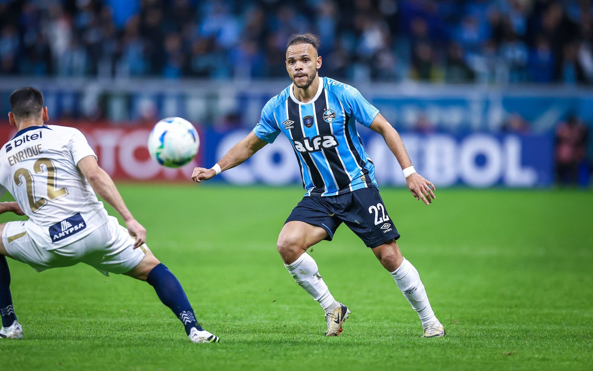 Braithwaite durante o empate do Grêmio com o Alianza Lima. (Foto: Lucas Uebel/Grêmio FBPA)