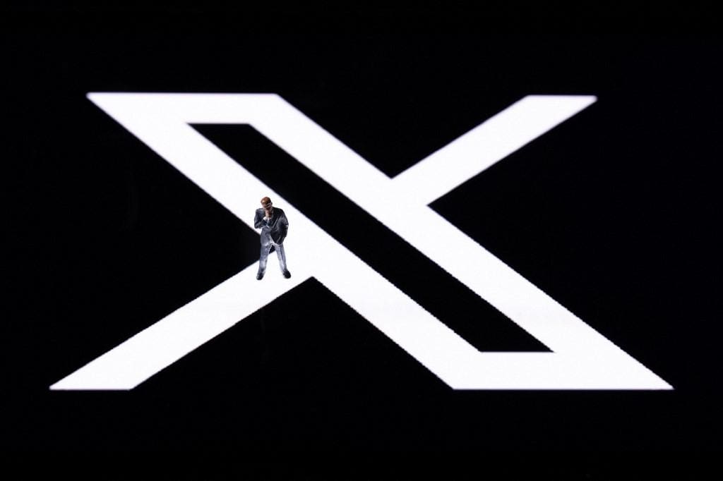 X Twitter