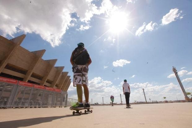 Calor e tempo seco em BH exigem reforço na hidratação